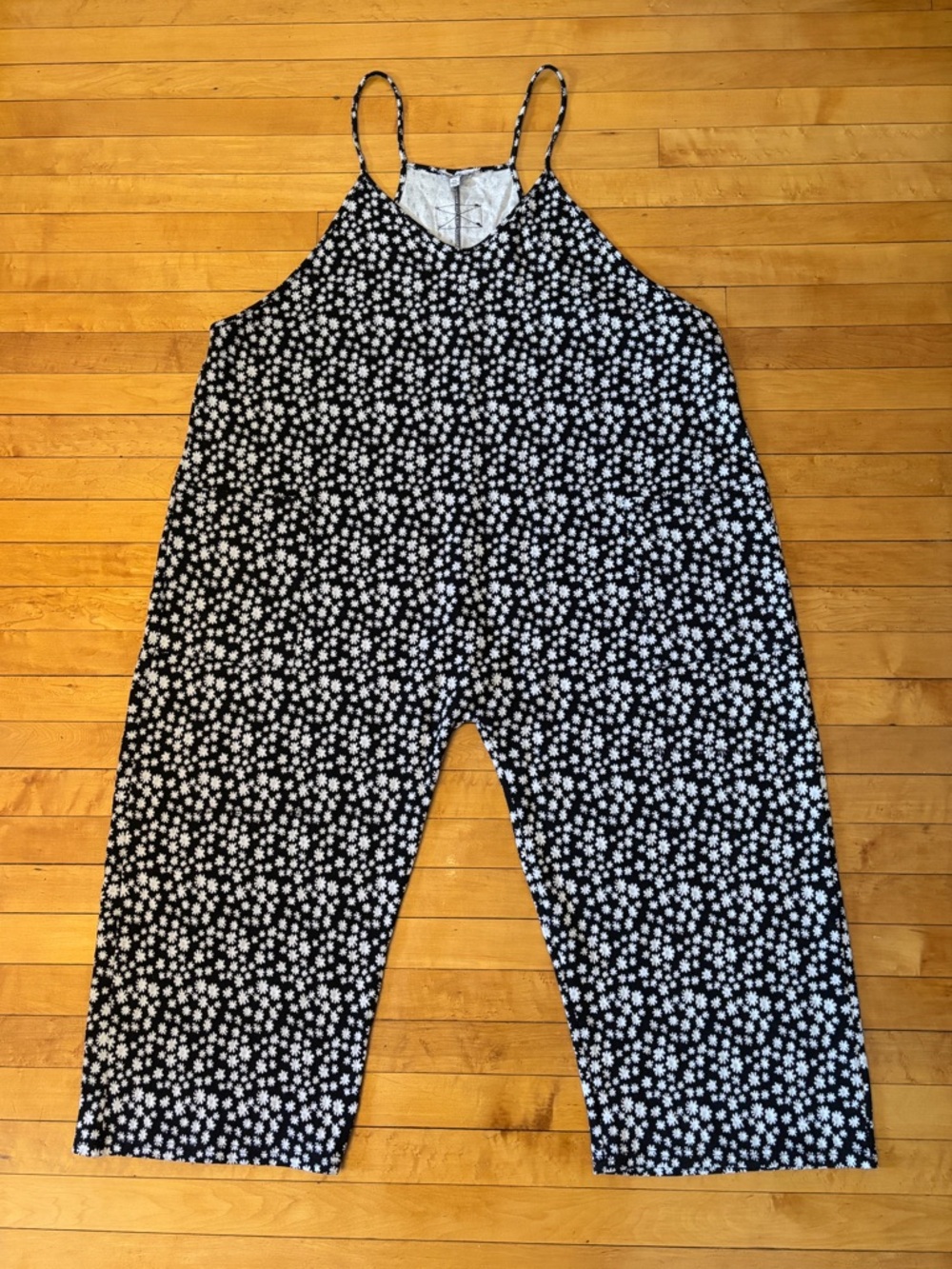 NWOT Polagram Ditsy Floral Print Black & White Romper Jumpsuit, Women’s Plus 2XL